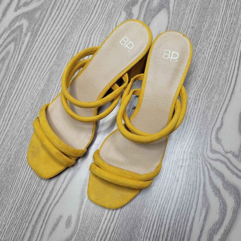 Yellow BP chunky heels size 8